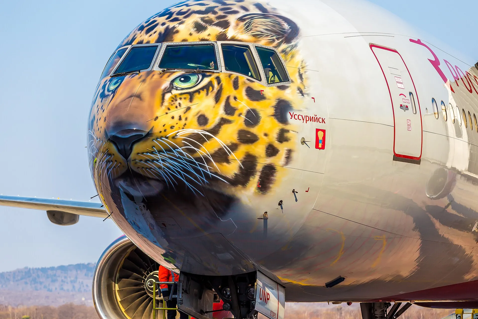 American Airlines переправила первый Boeing 777-300ER обратно в DFW после 8-месячной модернизации в Гонконге