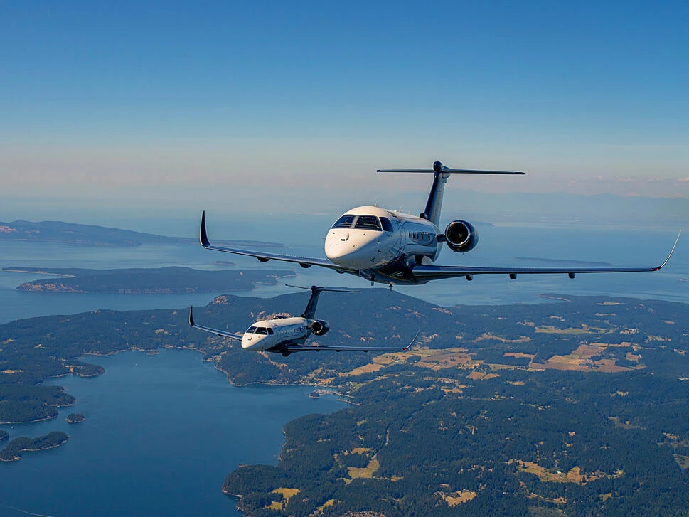 Бизнес-джеты Embraer Praetor 500 и Praetor 600 в полёте